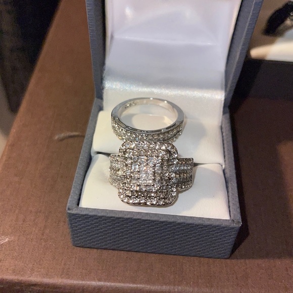 🌞💎💍2 PC CZ SILVER WEDDING RING SET ITS BEAUTIFUL-FASHION JEWELRY - Picture 10 of 15